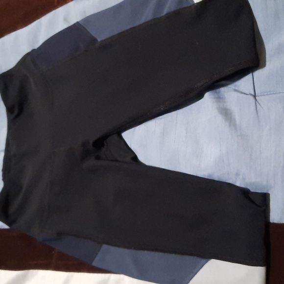 90 Degree Leggings - Picture 2 of 4